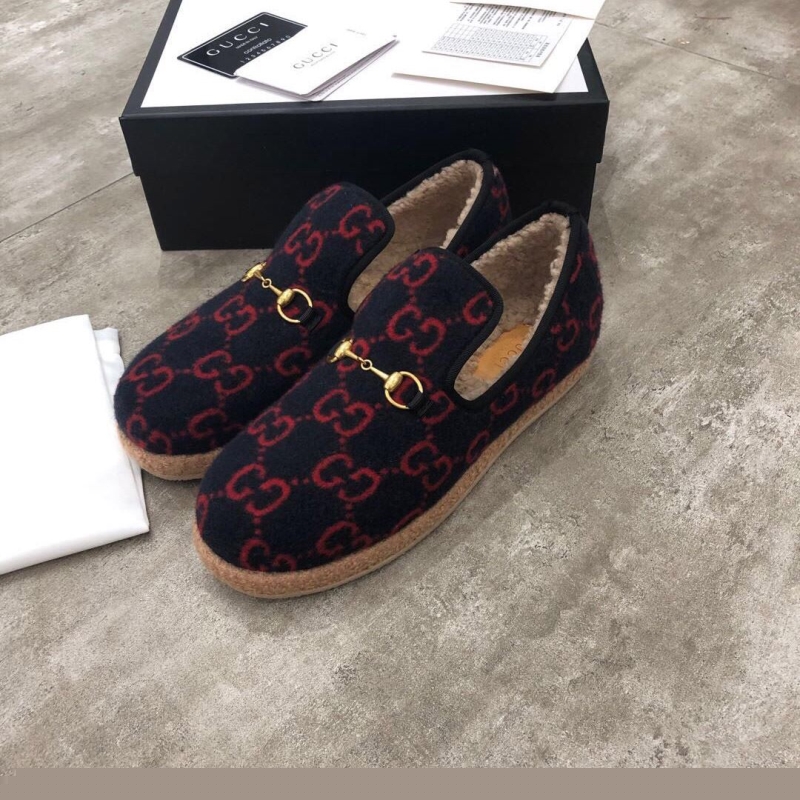 G*u*i casual shoes